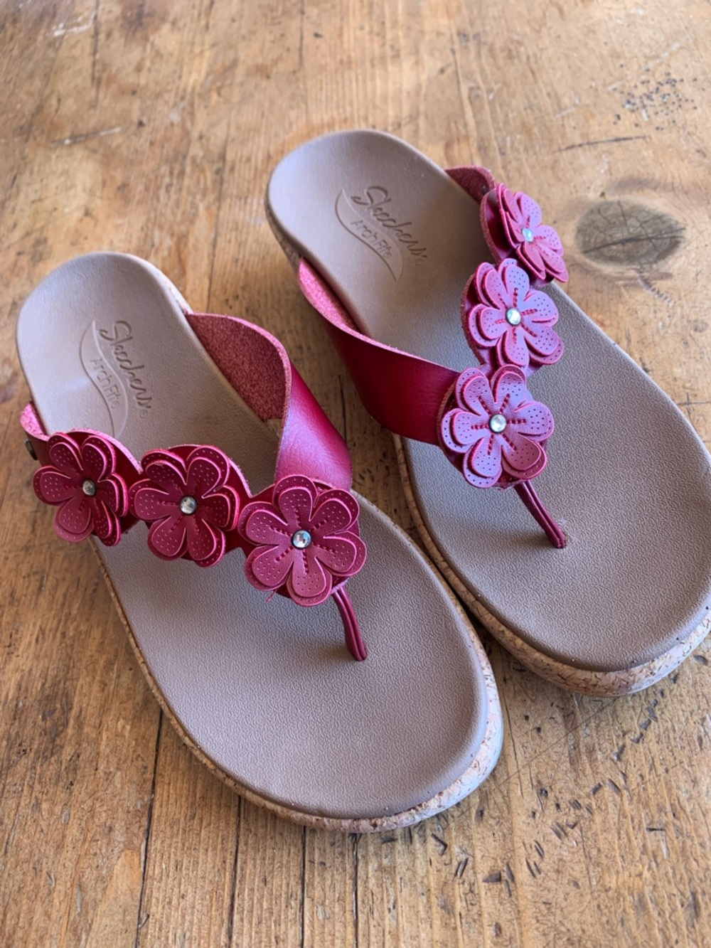 Skechers Women's Red Arch Fit  Floral Slip On Sandals